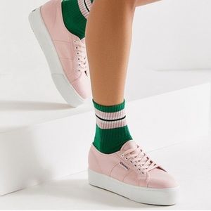 Pink platform supergas!